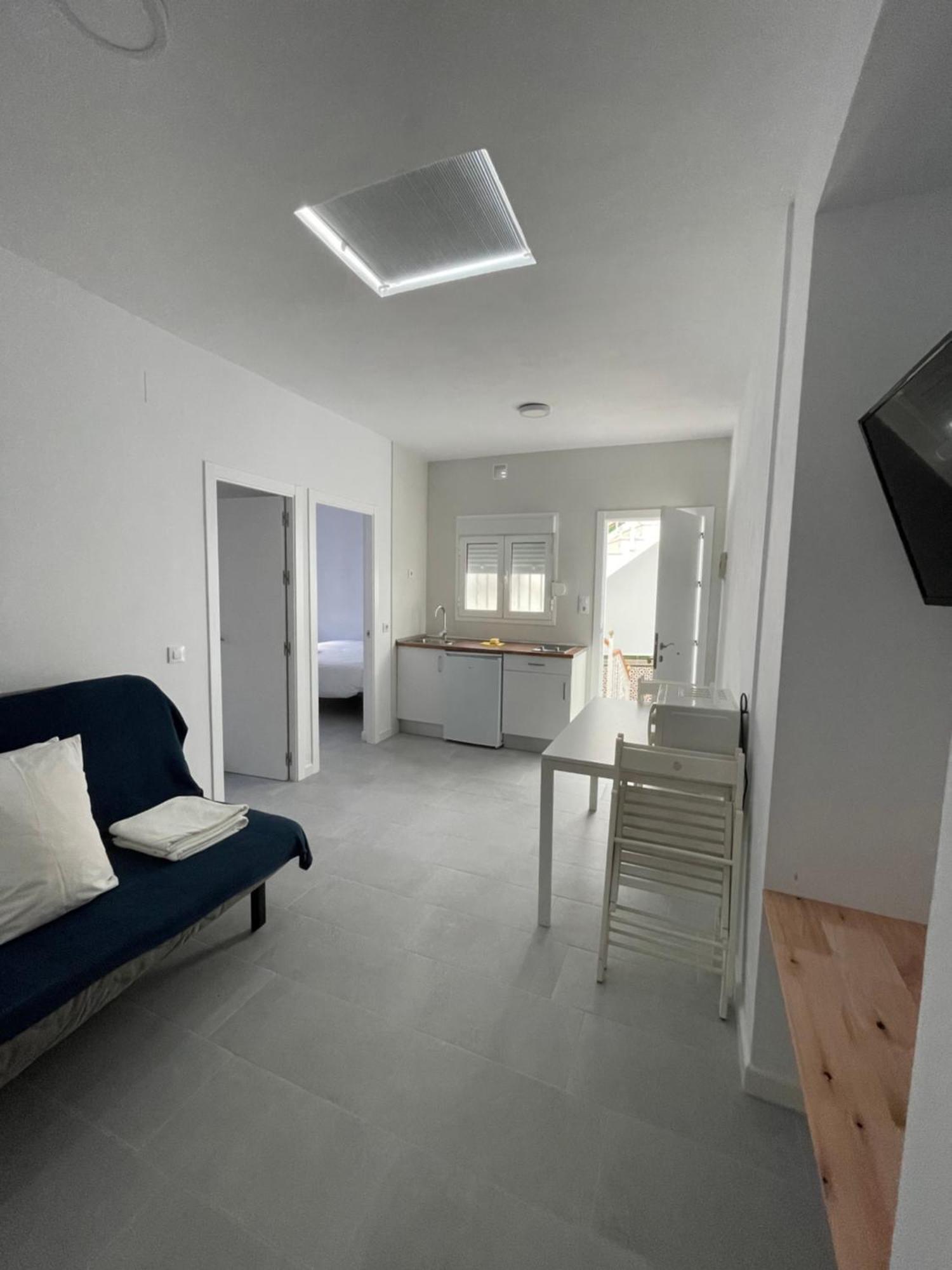Ch II Apartments Zona De Ocio Nocturno 科尼尔-德拉弗龙特拉 外观 照片